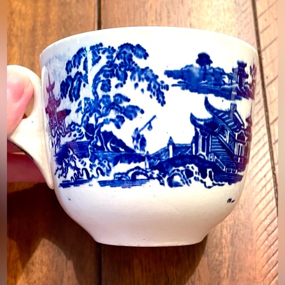 RARE FIND — Antique Blue Flow Coffee Cup but no Makers Mark - Picture 1 of 6